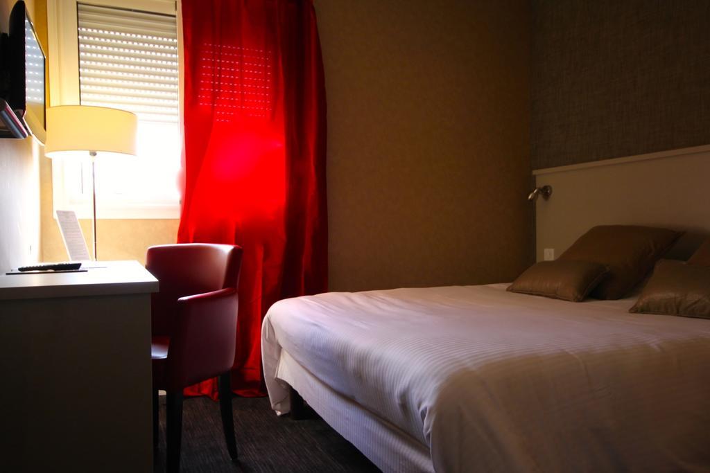 D'arcins Hotel 2*